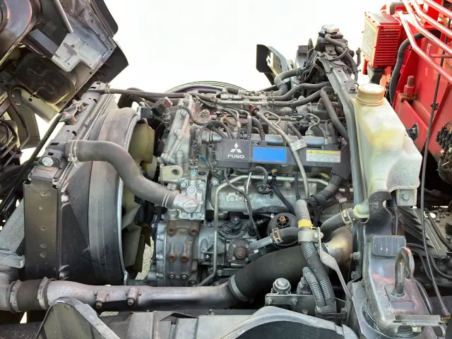 三菱 キャンター SKG-FEB80(2WD)の写真17