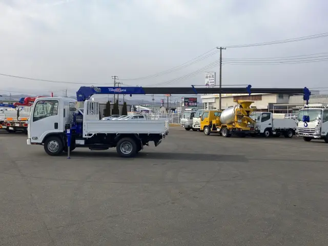 いすゞ エルフ TDG-NMS85AN(4WD)の写真5