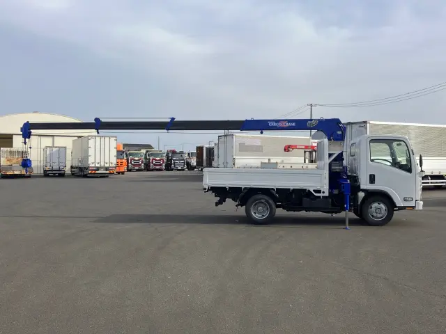 いすゞ エルフ TDG-NMS85AN(4WD)の写真6