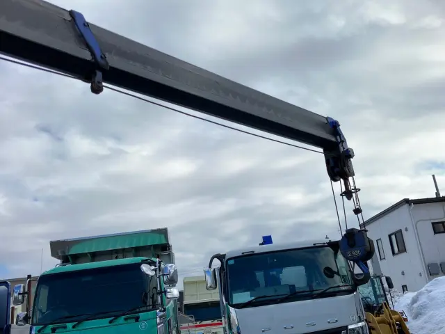 いすゞ フォワード 2RG-FTR90U2(2WD)の写真12