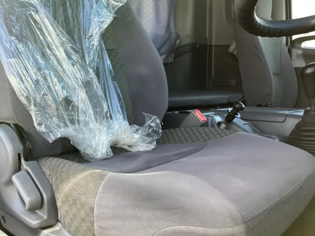 いすゞ フォワード 2RG-FTR90U2(2WD)の写真18