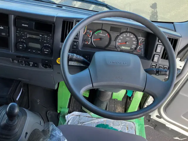 いすゞ フォワード 2RG-FTR90U2(2WD)の写真20