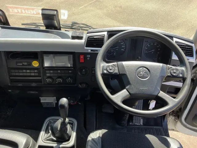 三菱 ファイター 2KG-FK62FZ(2WD)の写真21