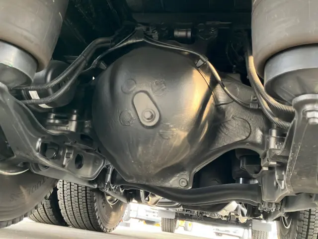 日野 プロフィア 2DG-FS1AHC(6x4)の写真16