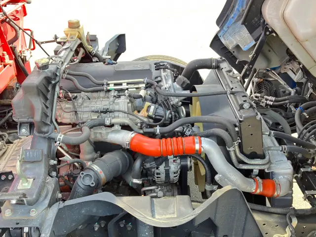 三菱 キャンター 2PG-FED90(2WD)の写真18