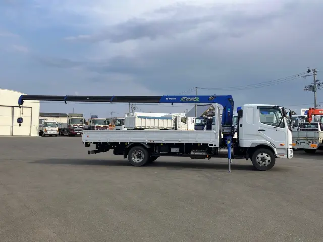 三菱 ファイター 2KG-FK61F(2WD)の写真6