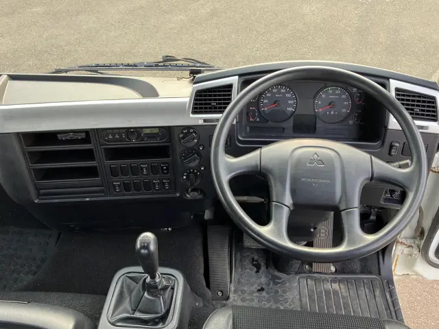 三菱 ファイター 2KG-FK61F(2WD)の写真21