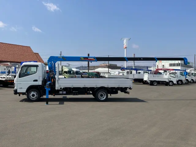 三菱 キャンター 2RG-FEB80(2WD)の写真5