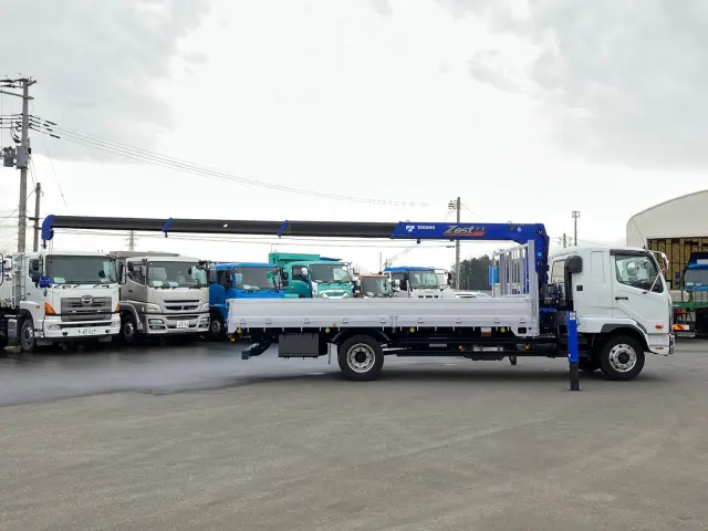 三菱 ファイター 2KG-FK62FZ(2WD)の写真6