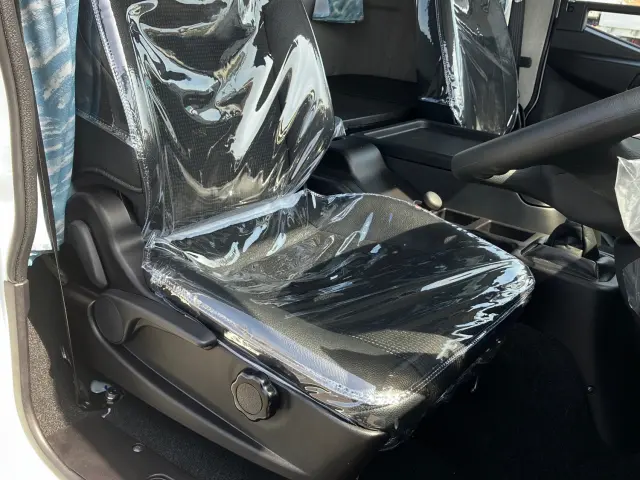 三菱 ファイター 2KG-FK62F(2WD)の写真19