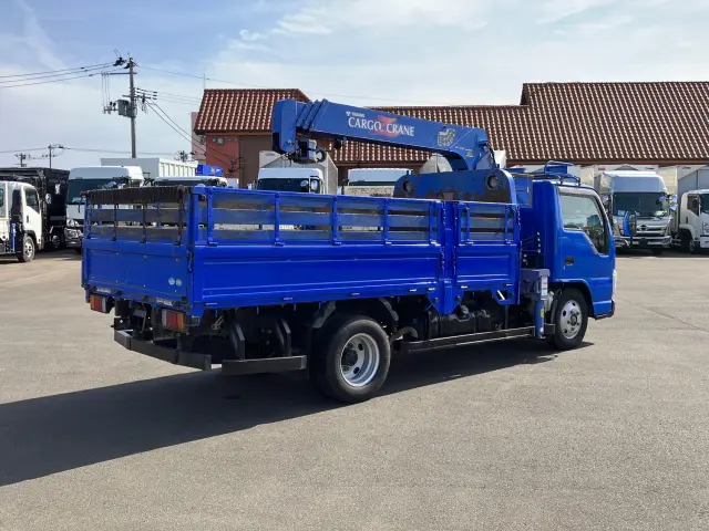 いすゞ エルフ BKG-NKR85AR(2WD)の写真3