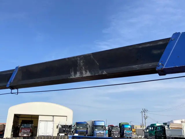 いすゞ エルフ BKG-NKR85AR(2WD)の写真11