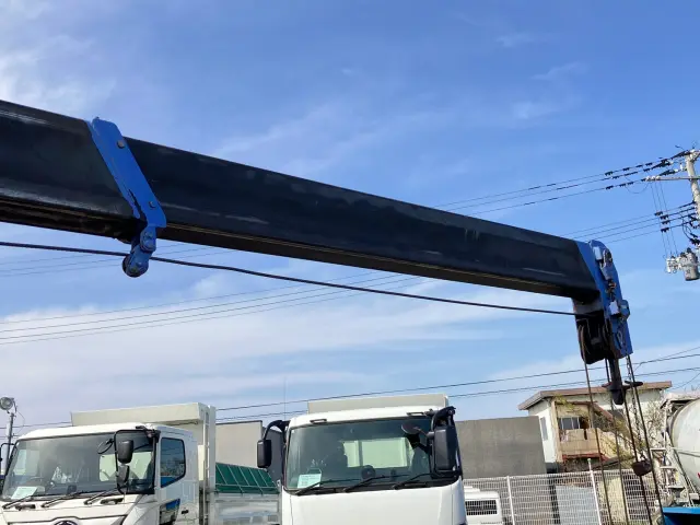 いすゞ エルフ BKG-NKR85AR(2WD)の写真13