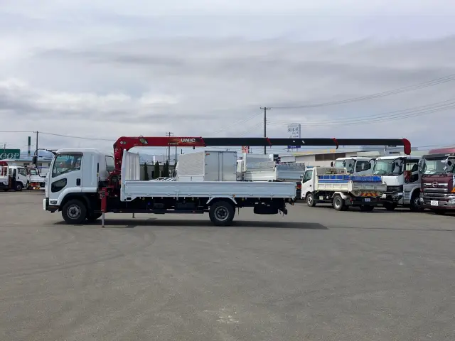 いすゞ フォワード 2RG-FRR90S2(2WD)の写真5