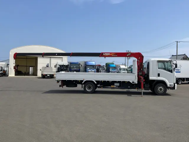 いすゞ フォワード 2RG-FRR90S2(2WD)の写真6