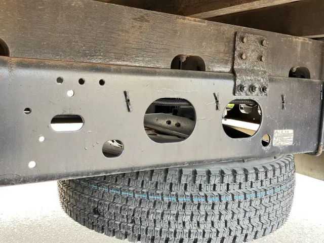 いすゞ フォワード 2RG-FRR90S2(2WD)の写真14