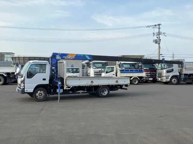 いすゞ エルフ PB-NPR81AR(2WD)の写真5