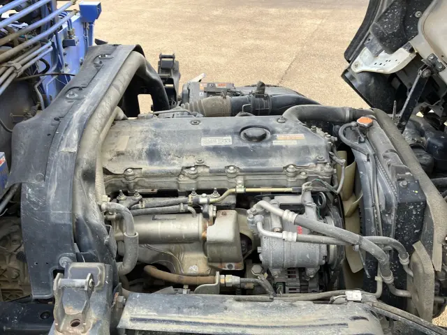 いすゞ エルフ PB-NPR81AR(2WD)の写真18