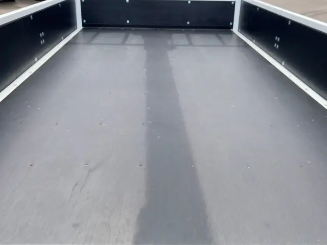 三菱 キャンター 2RG-FEA80(2WD)の写真7