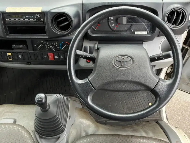 トヨタ トヨエース TKG-XZU650(2WD)の写真21