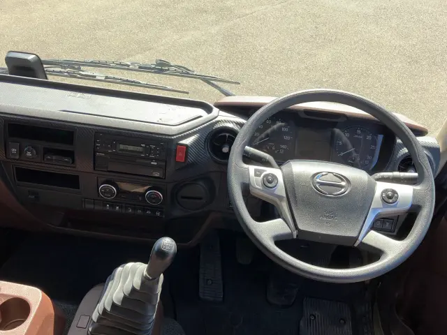 日野 レンジャー 2PG-FE2ABA(2WD)の写真21