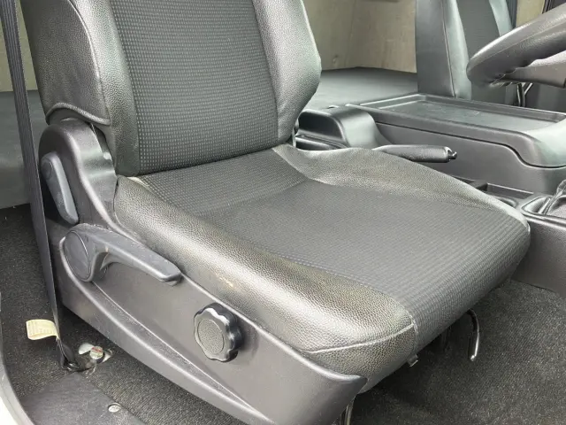 三菱 ファイター 2KG-FK61F(2WD)の写真19