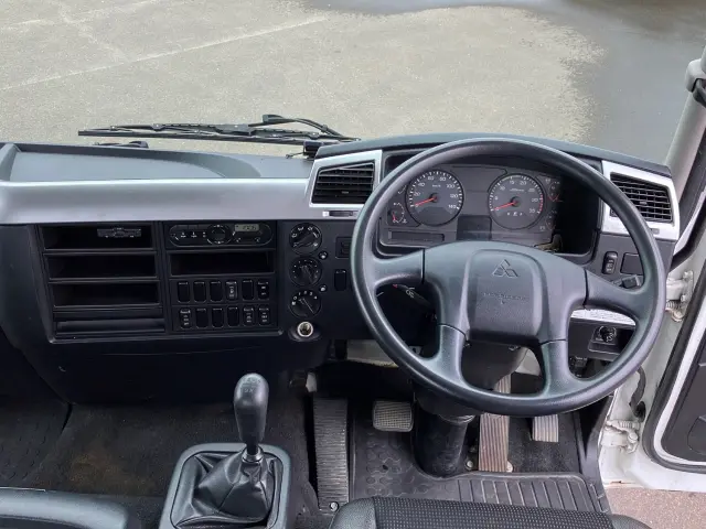 三菱 ファイター 2KG-FK61F(2WD)の写真21