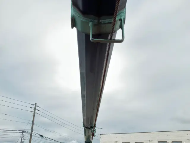いすゞ ギガ 2PG-CYY77C(6x4)の写真12