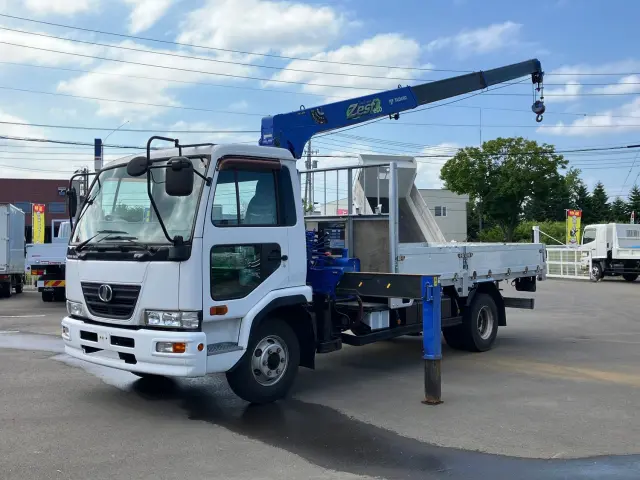 UD コンドル BDG-MK36C(2WD)の写真1