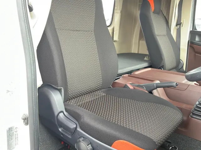 日野 レンジャー 2PG-FD2ABA(2WD)の写真19