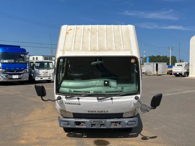 いすゞ エルフ BKG-NKR85R(2WD)の写真24