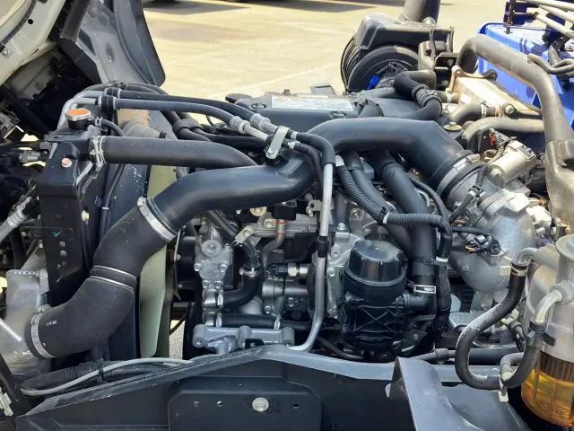 いすゞ フォワード TKG-FRR90S2(2WD)の写真17