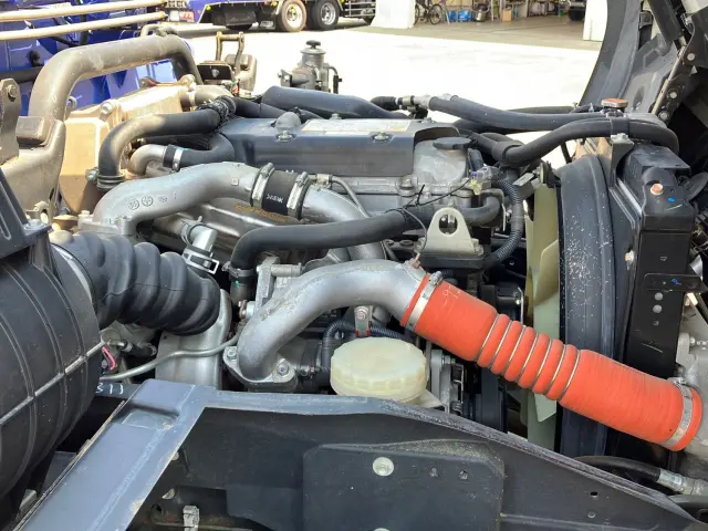 いすゞ フォワード TKG-FRR90S2(2WD)の写真18