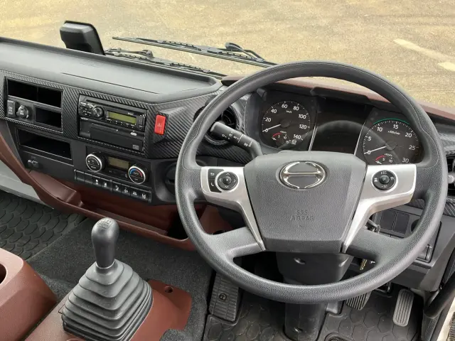 日野 レンジャー 2PG-FD2ABA(2WD)の写真21