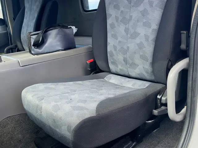 ＵＤ コンドル TKG-MK38L(2WD)の写真20