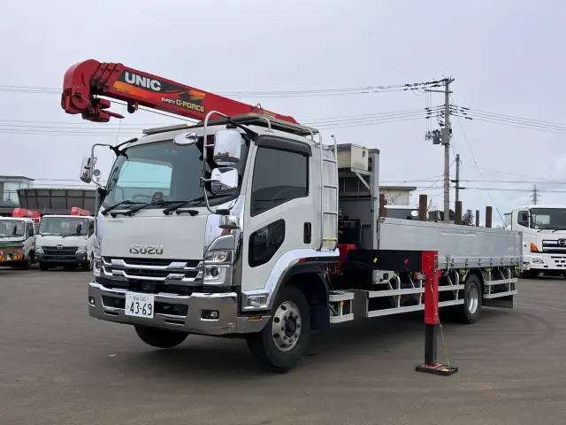 いすゞ フォワード 2RG-FTR90U2(2WD)の写真1
