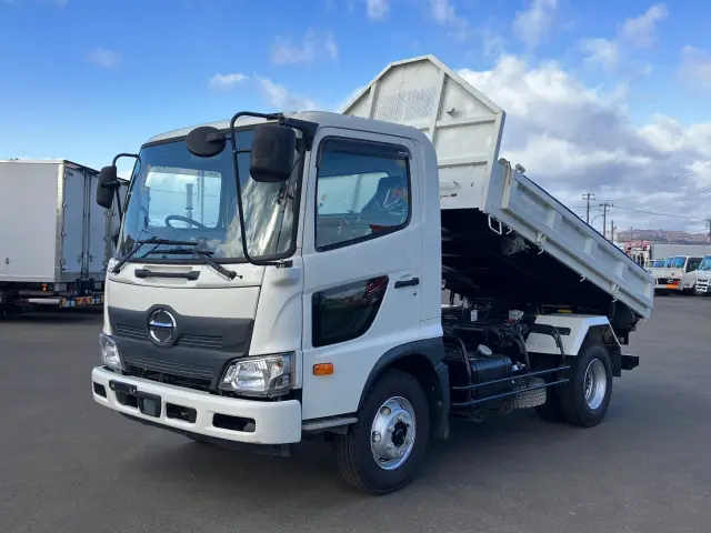 日野 レンジャー 2KG-FC2ABA(2WD)の写真1