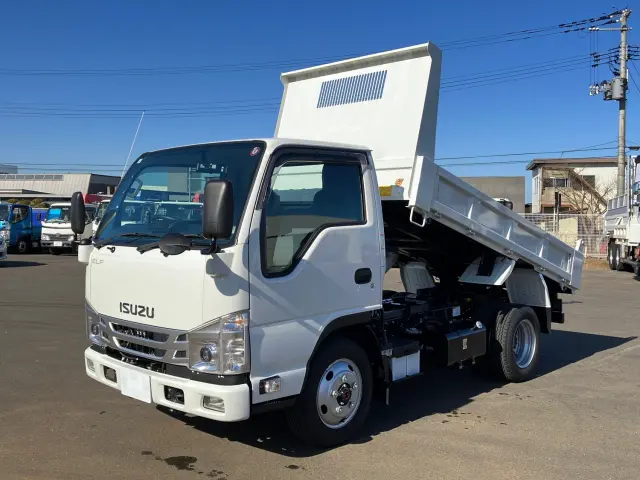 いすゞ エルフ 2PG-NKS88AD(4WD)の写真1