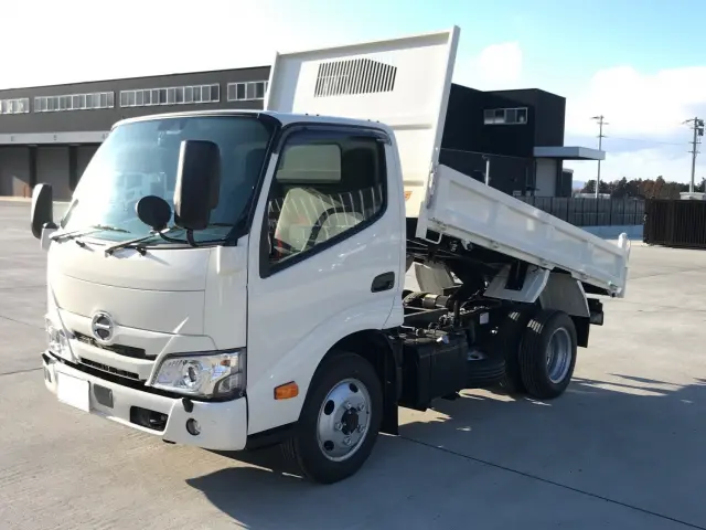 日野 デュトロ 2DG-XZU675T(4WD)の写真1