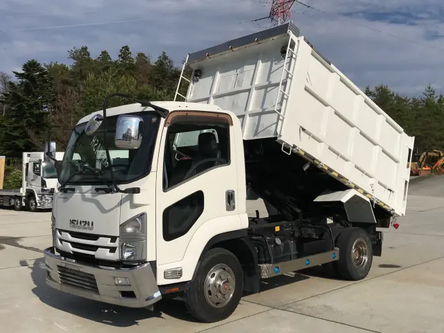 いすゞ フォワード TKG-FRR90S1(2WD)の写真1
