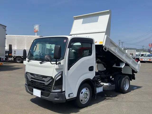 いすゞ エルフ 2RG-NJR88AT(2WD)の写真1