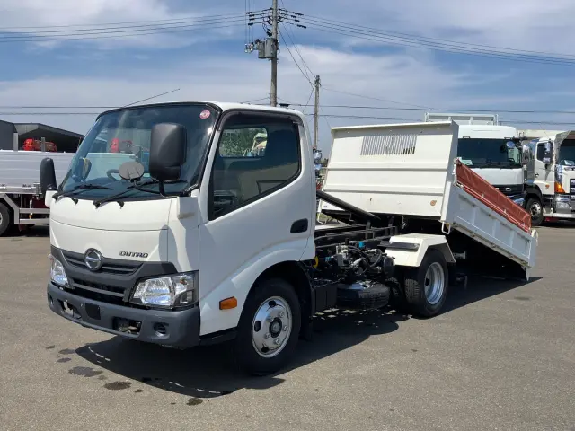 日野 デュトロ TKG-XZU620T(2WD)の写真1