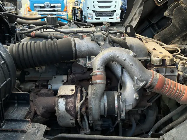 いすゞ ギガ 2PG-CXZ77CT(6x4)の写真18