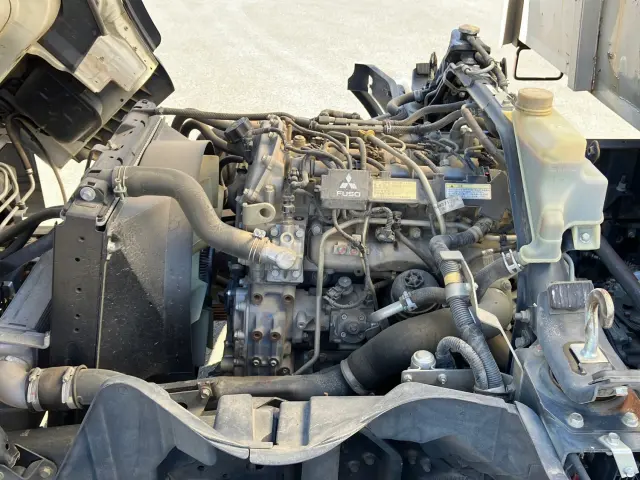 三菱 キャンター TKG-FEBM0(2WD)の写真17