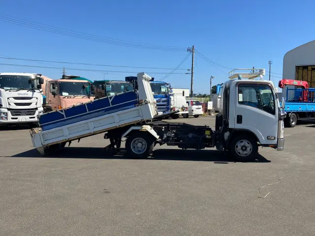 いすゞ エルフ SKG-NPR85YN(2WD)の写真6