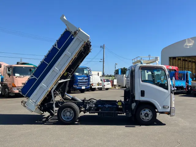 いすゞ エルフ SKG-NPR85YN(2WD)の写真8