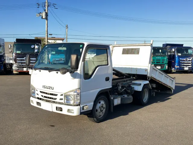 いすゞ エルフ TPG-NKR85AN(2WD)の写真1