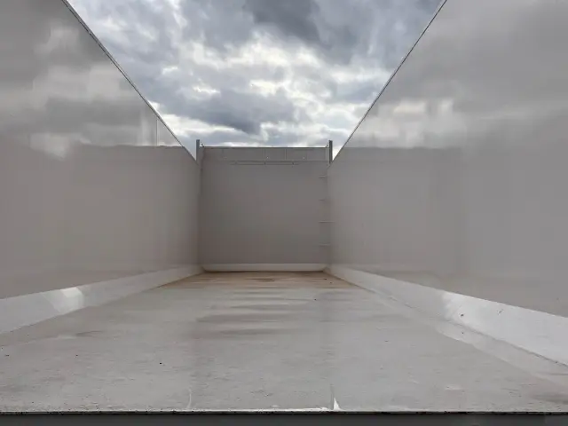 日野 プロフィア 2DG-FS1AHE(6x4)の写真11