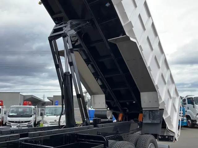 日野 プロフィア 2DG-FS1AHE(6x4)の写真17