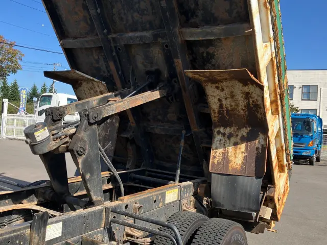 いすゞ フォワード TKG-FRR90S1(2WD)の写真12